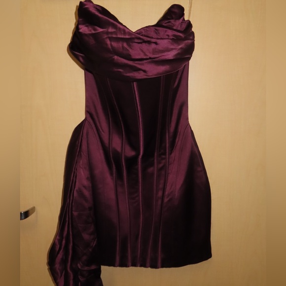 House of CB 'Loubella' Mulberry Strapless Corset Dress burgundy wine size S - Picture 2 of 3